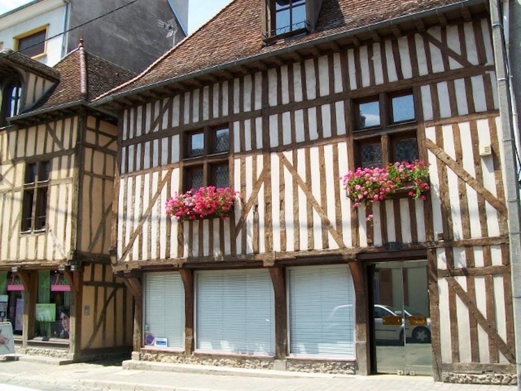 Le Clos Saint Nizier Troyes - Cathedrale- Parking - Wifi Ngoại thất bức ảnh